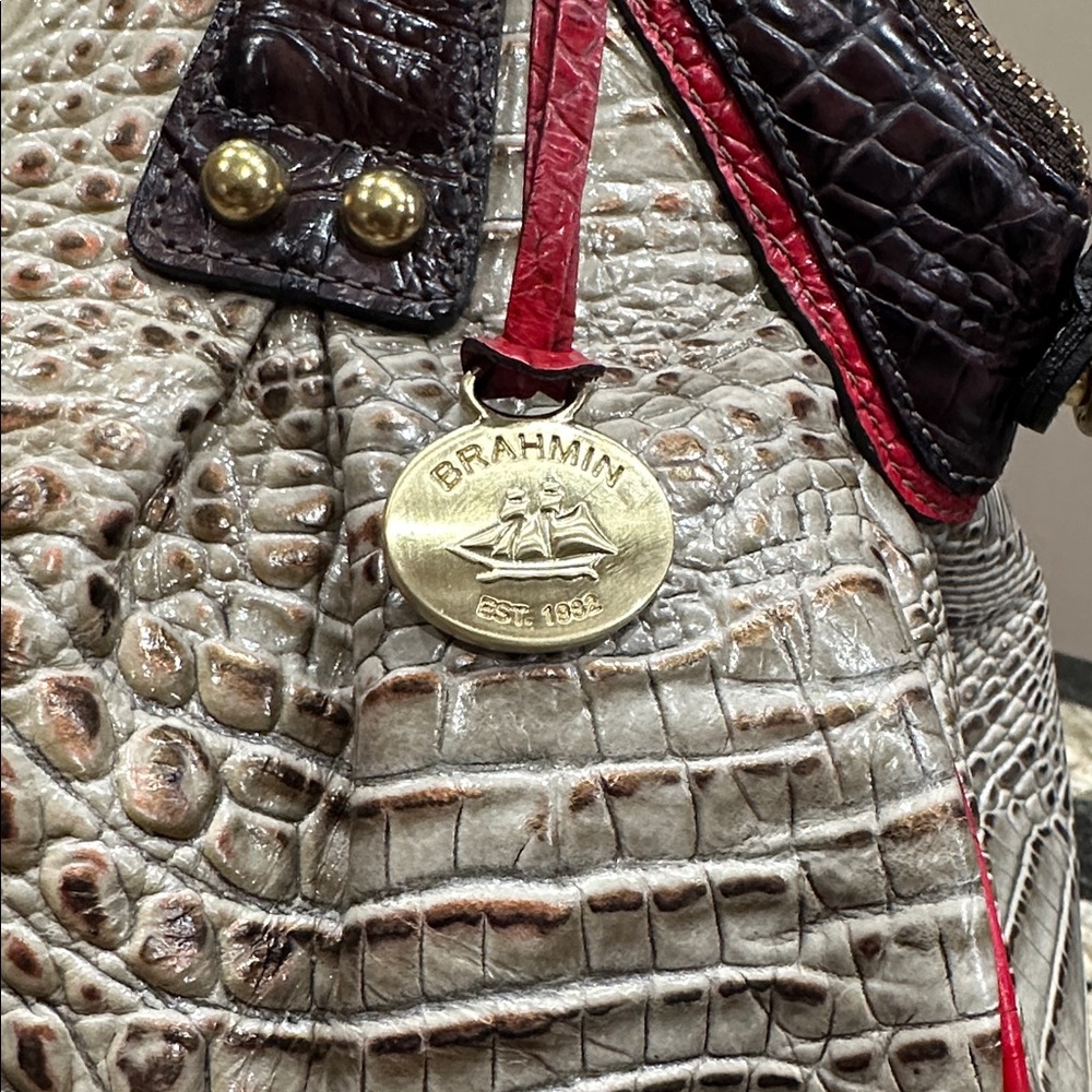 EUC Brahmin “Lisa” croc-embossed satchel - Picture 4 of 16